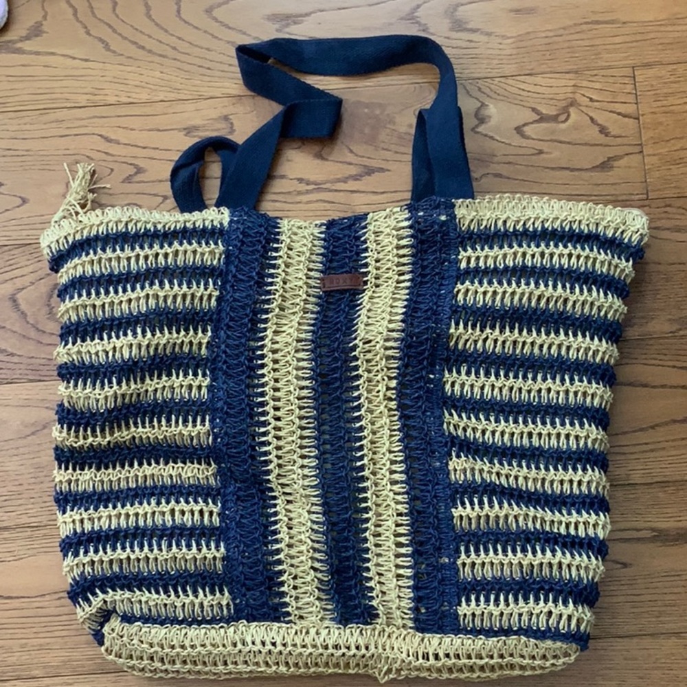 Roxy shoulder bag